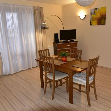Apartament Sloneczny Brzeg เมียนซิดดรอแย ภายนอก รูปภาพ