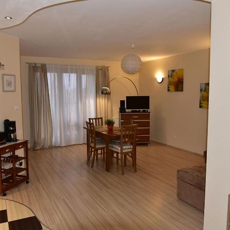 Apartament Sloneczny Brzeg เมียนซิดดรอแย ภายนอก รูปภาพ