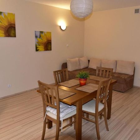 Apartament Sloneczny Brzeg เมียนซิดดรอแย ภายนอก รูปภาพ