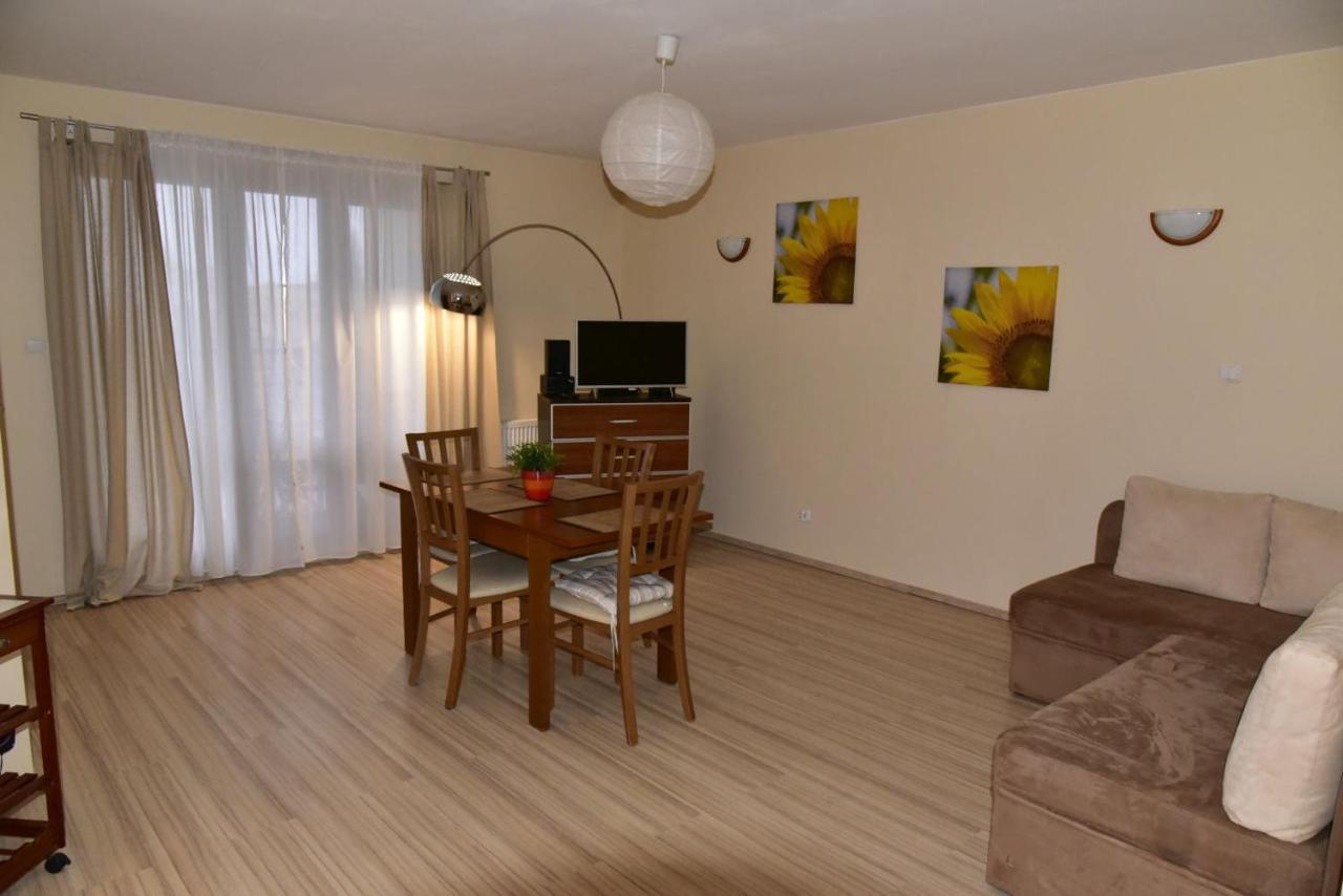 Apartament Sloneczny Brzeg เมียนซิดดรอแย ภายนอก รูปภาพ